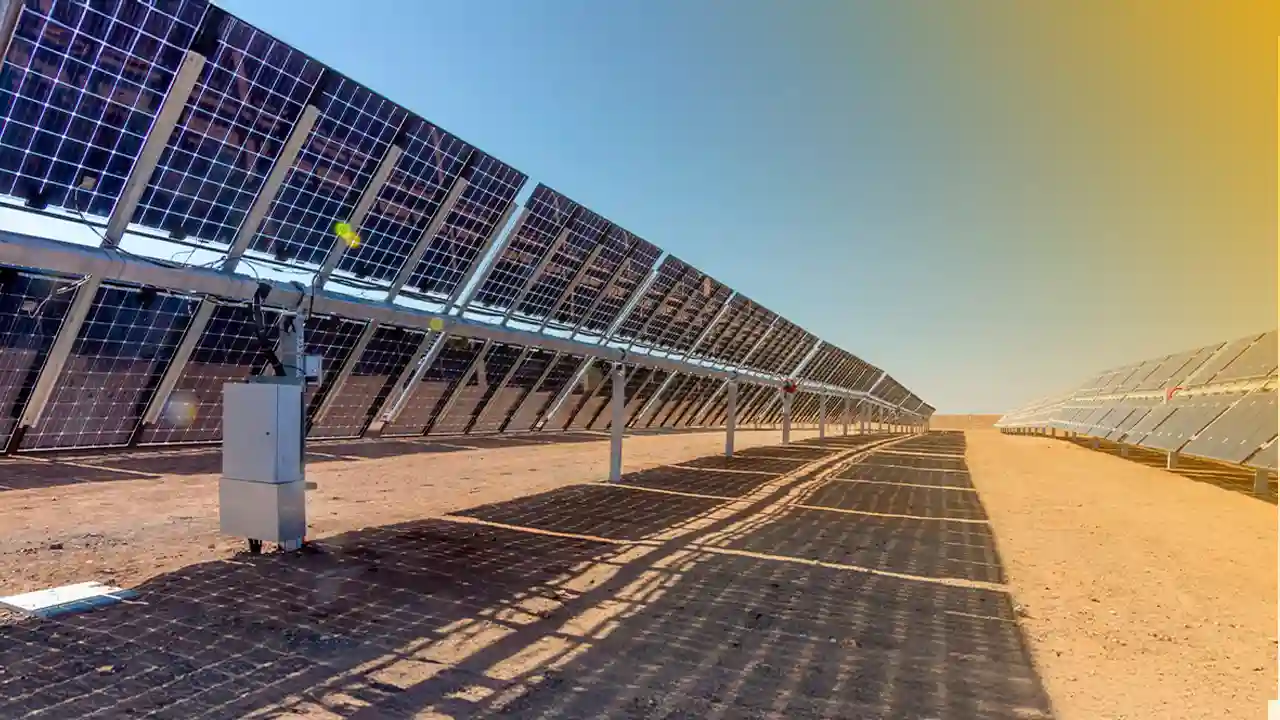 Painel solar bifacial